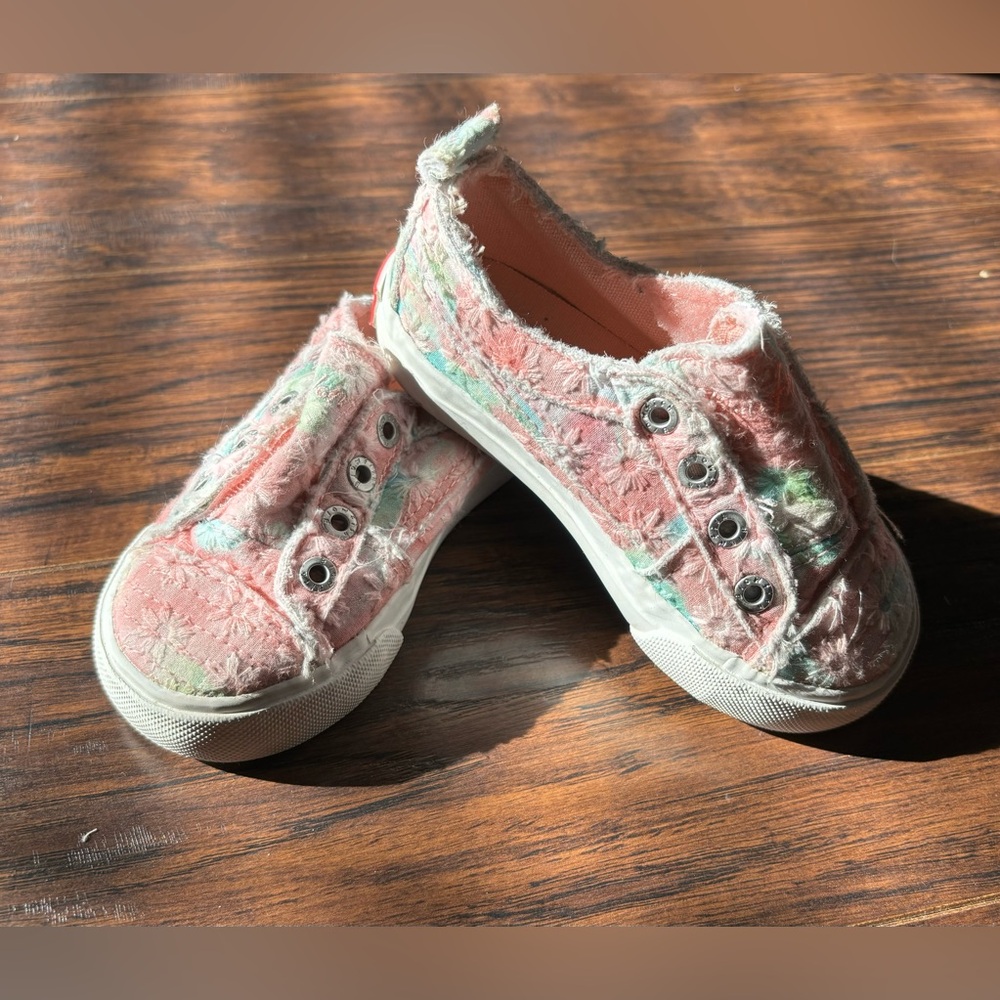 Blowfish Malibu Toddler Girl Sneakers - size 7